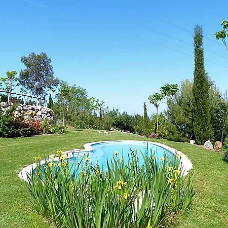 Garazar Hotel *