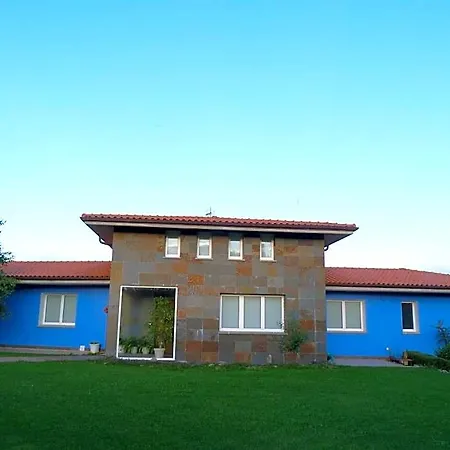 Garazar Hotel